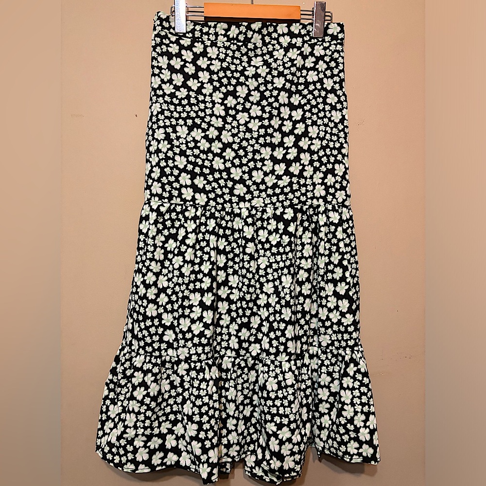 SOLITAIRE Vintage Floral Midi Skirt